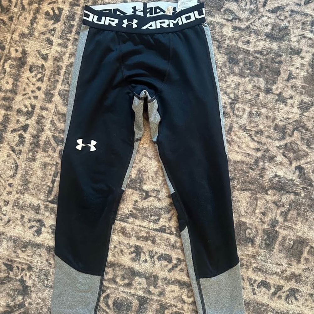 Under Armour Black and Gray Compression Leggings